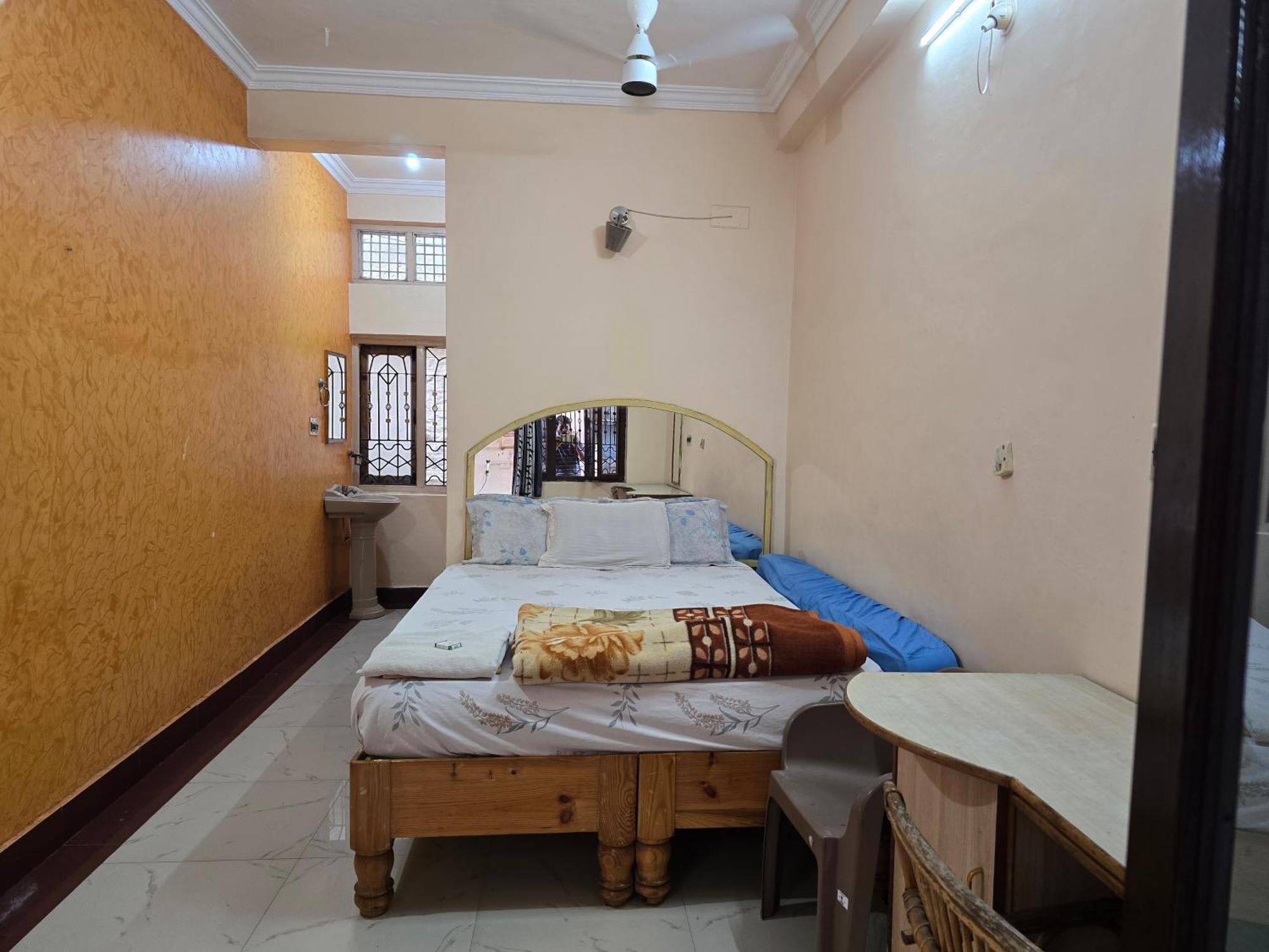 Lakshmi Heritage Tourist Home Hampi Eksteriør billede