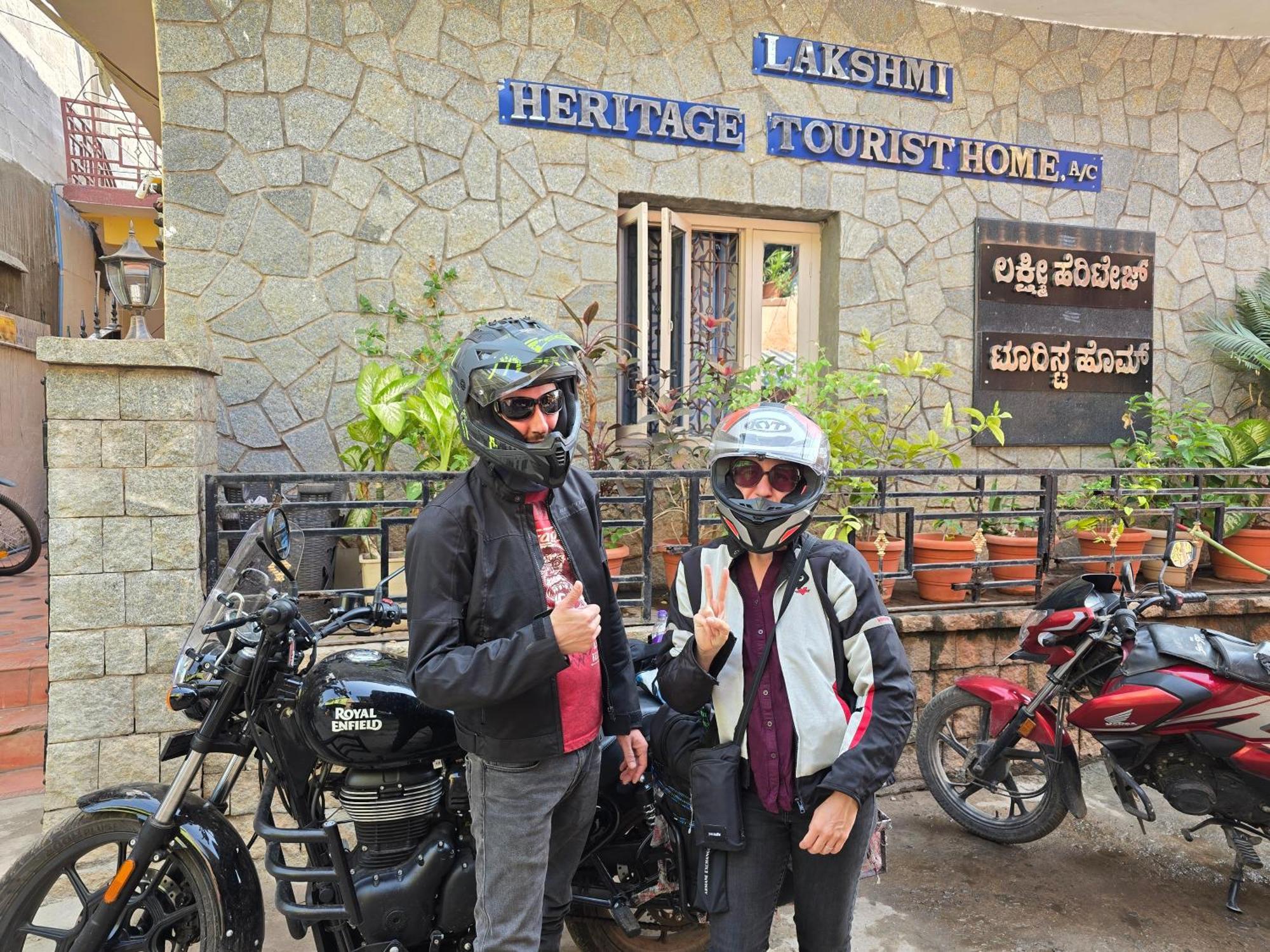 Lakshmi Heritage Tourist Home Hampi Eksteriør billede