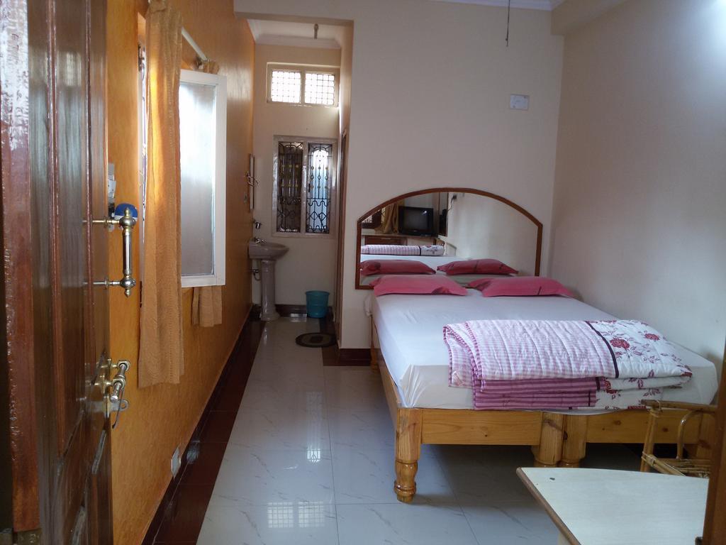 Lakshmi Heritage Tourist Home Hampi Værelse billede