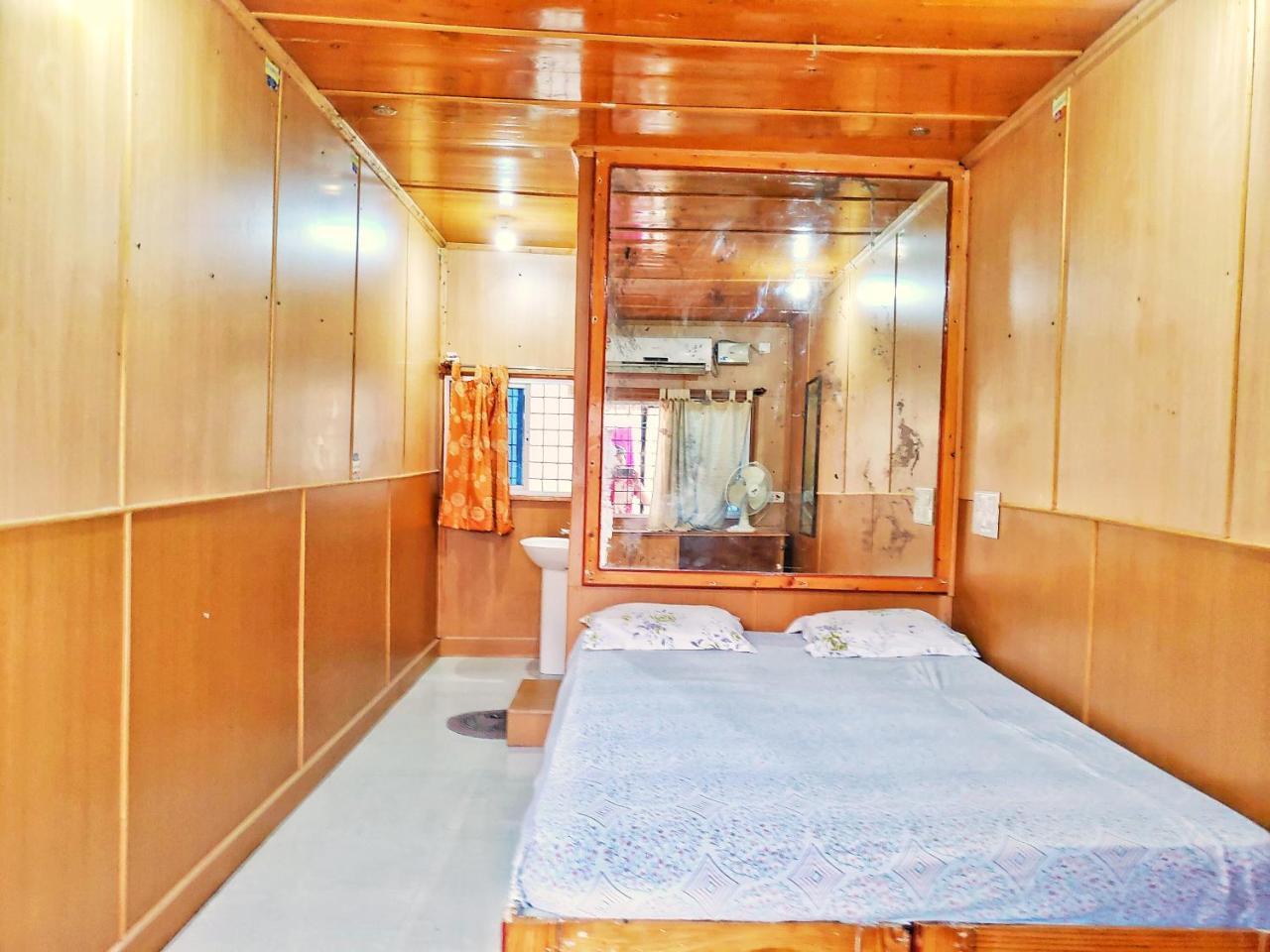 Lakshmi Heritage Tourist Home Hampi Eksteriør billede